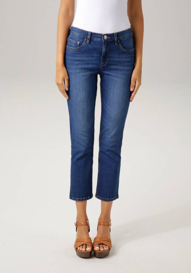 Aniston CASUAL Bootcut jeans in trendy 7 8-lengte