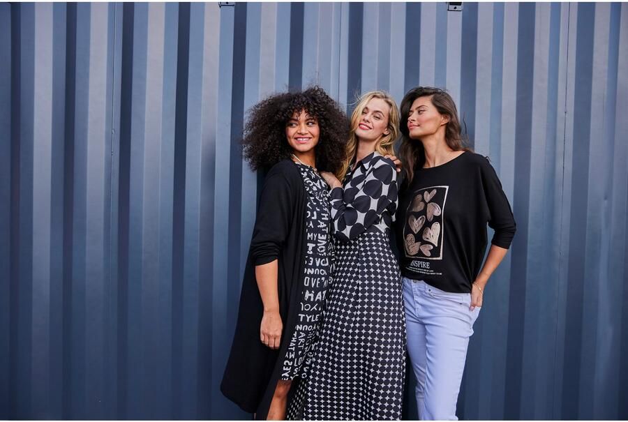 Aniston CASUAL Maxi-jurk in een mix van grote en kleine cirkels nieuwe collectie