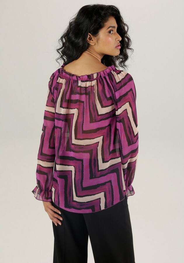 Aniston SELECTED Blouse met carmenhals met ruches bij de hals - Foto 6