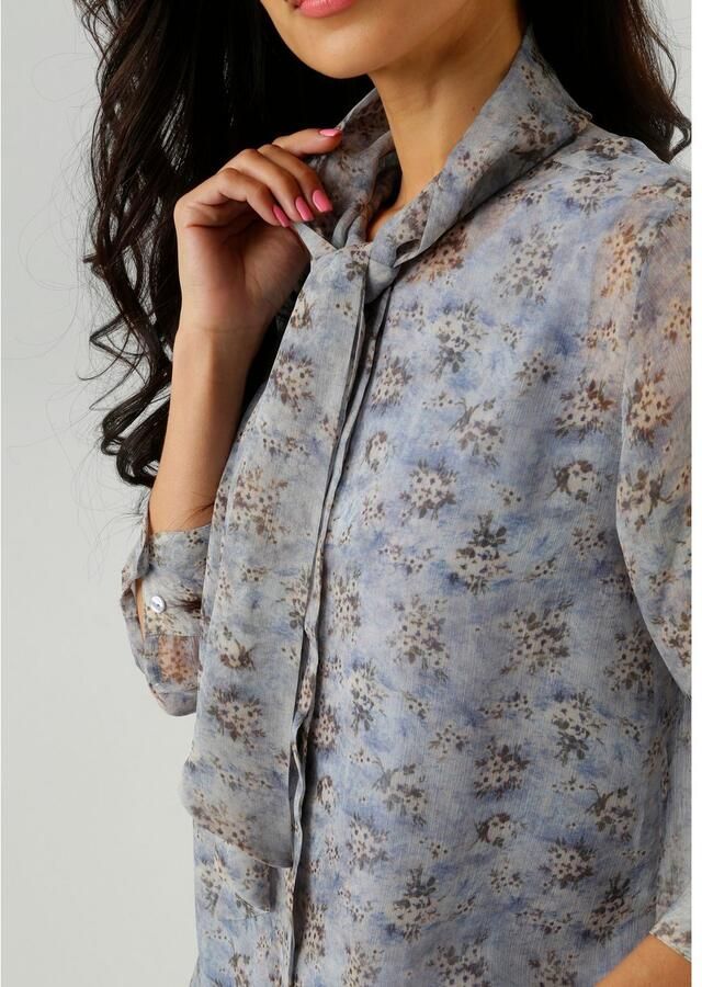 Aniston SELECTED Blouse met lange mouwen met strik en minimale bloe patroon nieuwe collectie - Foto 3