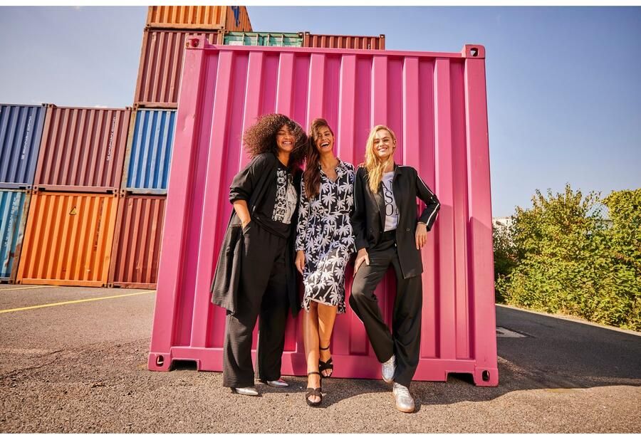 Aniston CASUAL Lange blazer met trendy streep op de schouder en de mouwen