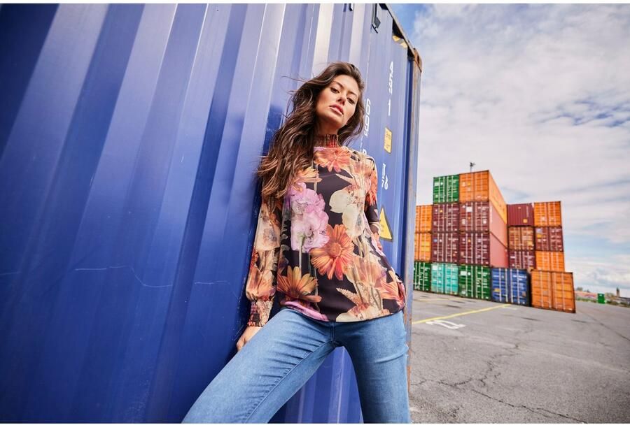 Aniston SELECTED Chiffon blouse met een romantische bloemenprint - Foto 7