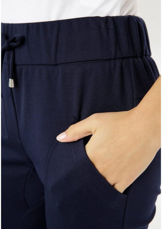 Aniston SELECTED Comfortbroek met grote opgestikte zakken