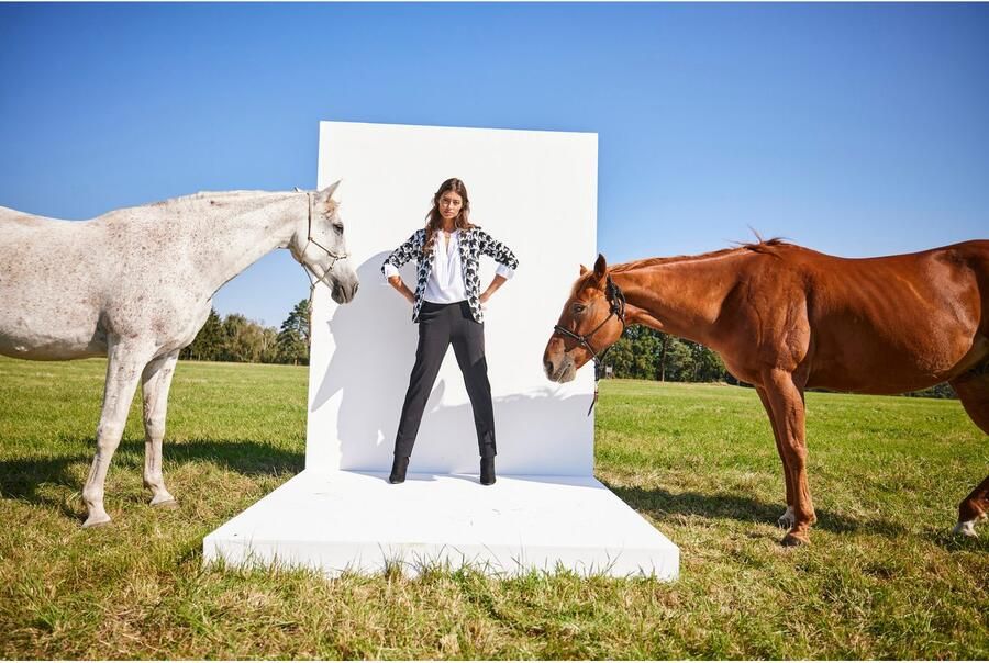 Aniston SELECTED Comfortbroek met praktische steekzakken - Foto 9