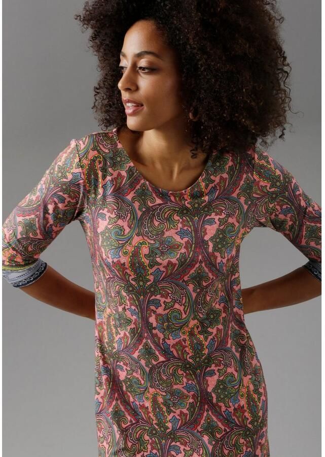 Aniston SELECTED Jerseyjurk met kleurrijk motief