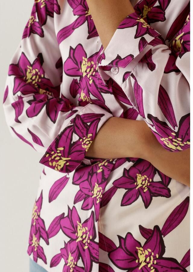 Aniston SELECTED Overhemdblouse met schilderachtige grote bloemenprint - Foto 2
