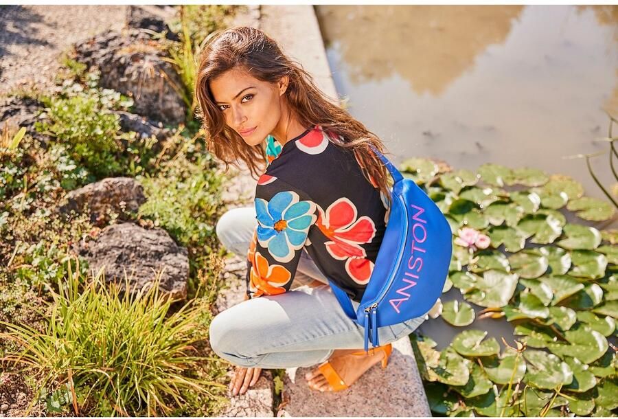 Aniston SELECTED Vest in breimotievenmix