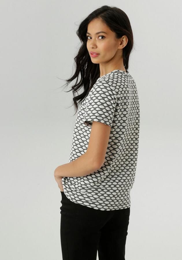 Aniston SELECTED T-shirt met moderne oppervlaktestructuur en golfpatroon nieuwe collectie - Foto 4