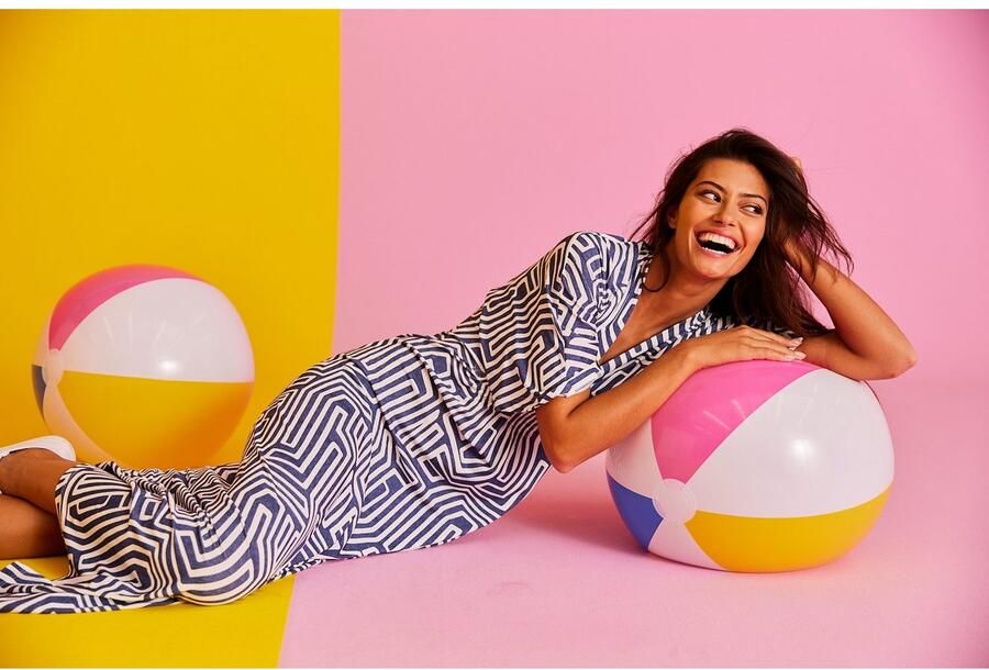 Aniston SELECTED Zomerjurk met grafische print in denim kleur - Foto 5