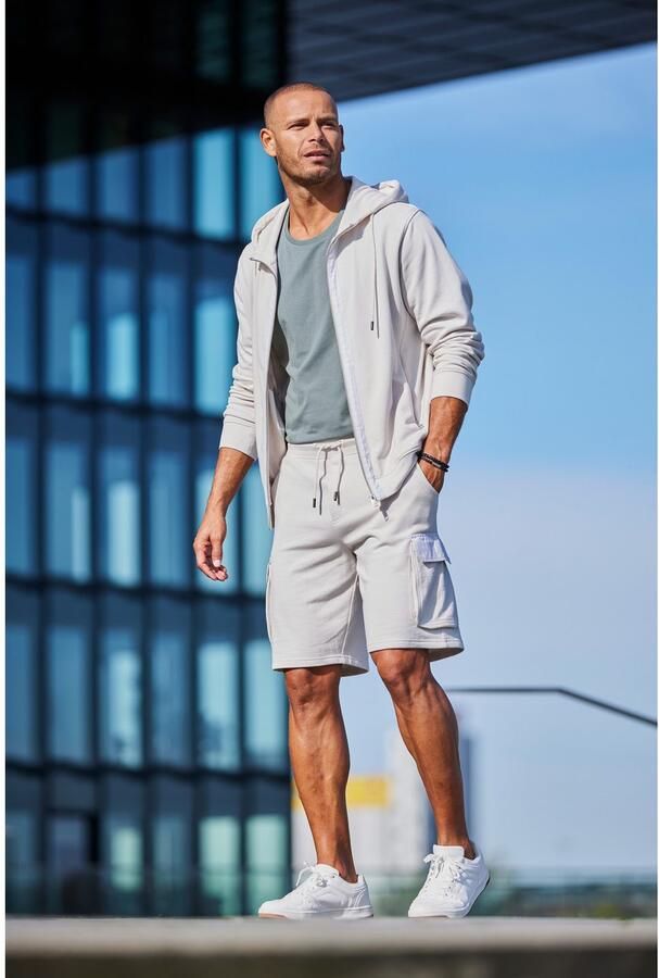 AUTHENTIC LE JOGGER Sweatshort Cargozakken met webdetails