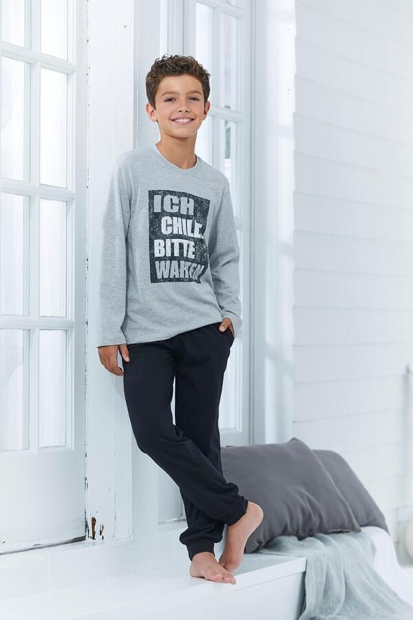 AUTHENTIC LE JOGGER Pyjama met spreuk "Ik chill wacht even" (2-delig 1 stuk) - Foto 4