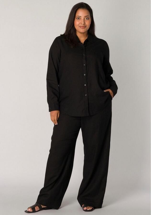 Base Level Curvy Blouse met lange mouwen Yaella met knoopsluiting en van linnen - Foto 4