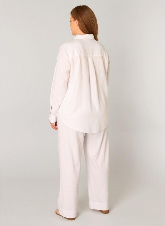 Base Level Curvy Blouse met lange mouwen Yaella met knoopsluiting en van linnen - Foto 9