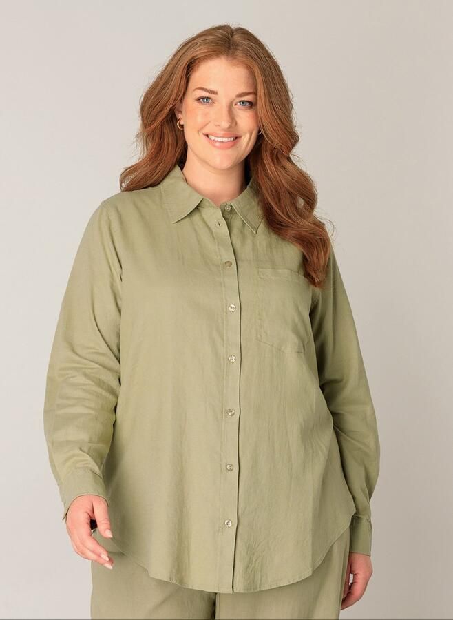 Base Level Curvy Blouse met lange mouwen Yaella met knoopsluiting en van linnen - Foto 7