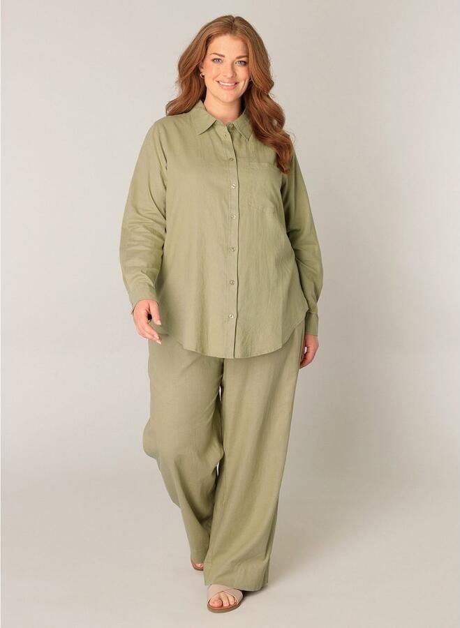 Base Level Curvy Blouse met lange mouwen Yaella met knoopsluiting en van linnen - Foto 6