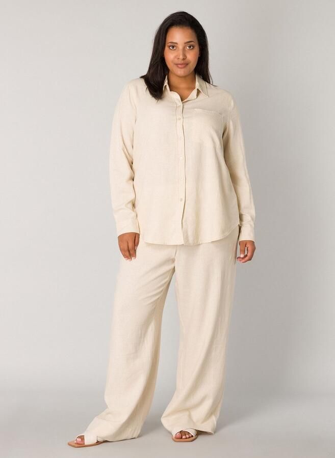 Base Level Curvy Blouse met lange mouwen Yaella met knoopsluiting en van linnen - Foto 6