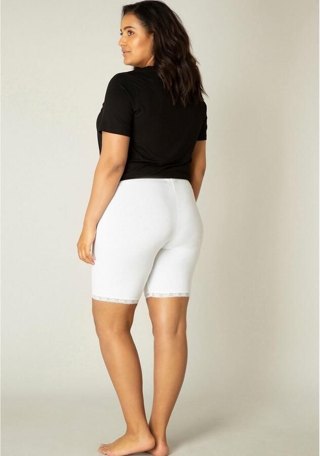 Base Level Curvy Fietsbroekje AVA met kanten randje - Foto 4