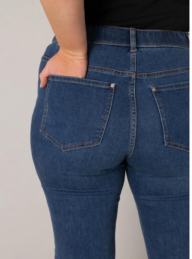 Base Level Curvy Jeggings in grote maten met elastiek en stretch