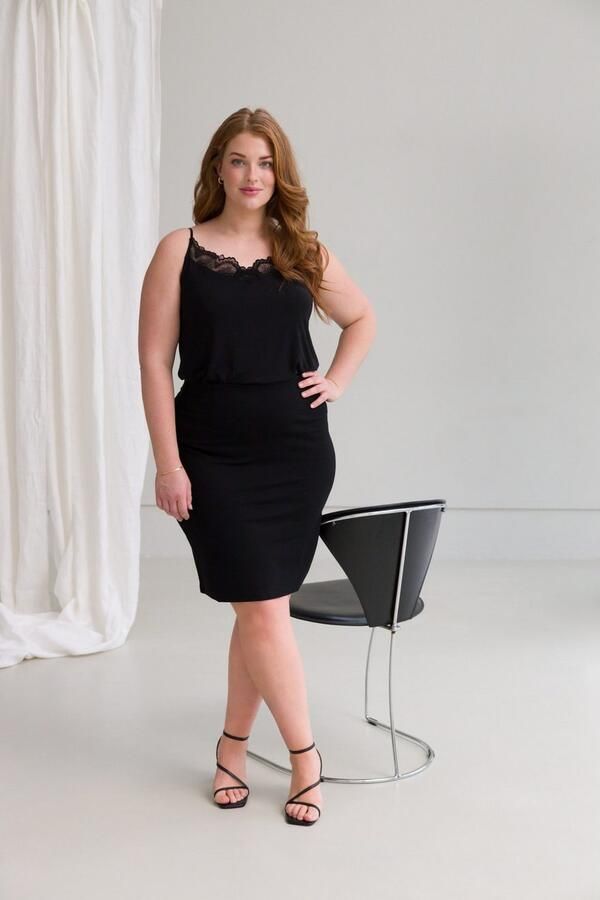 Base Level Curvy Kokerrok knievrij met viscose en stretch - Foto 8