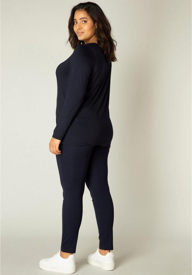 Base Level Curvy Shirt met lange mouwen met een ronde hals - Foto 2