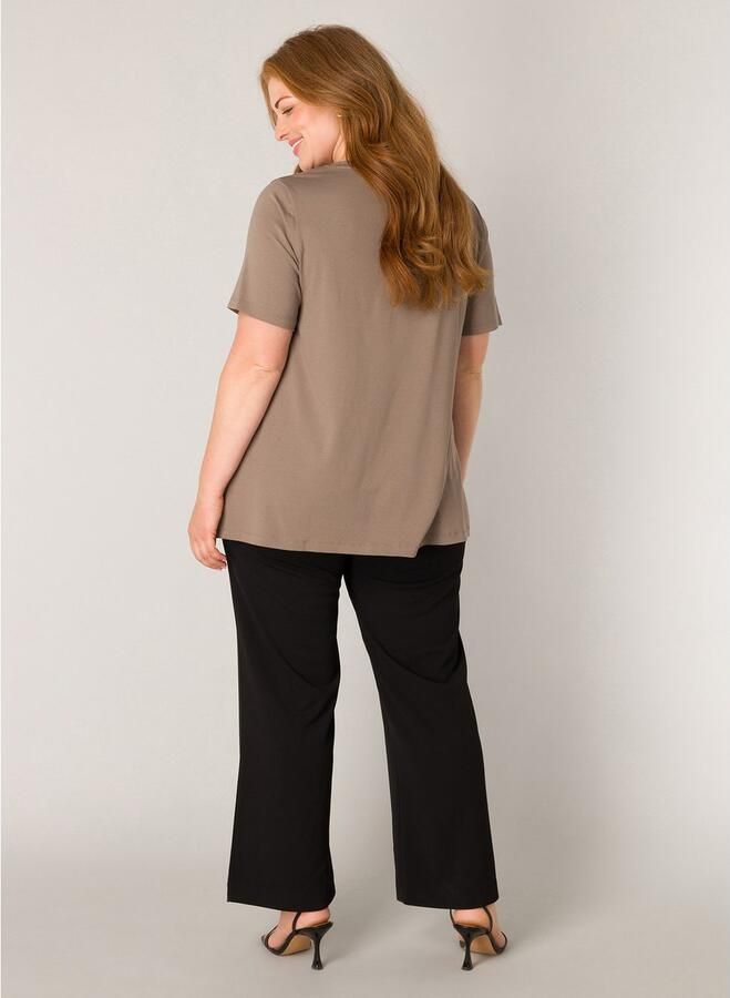 Base Level Curvy T-shirt Alba met v-hals - Foto 4