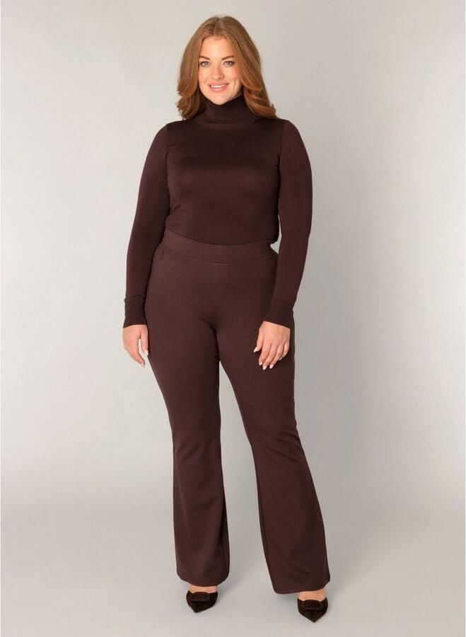 Base Level Curvy flared regular waist flared broek donkerbruin