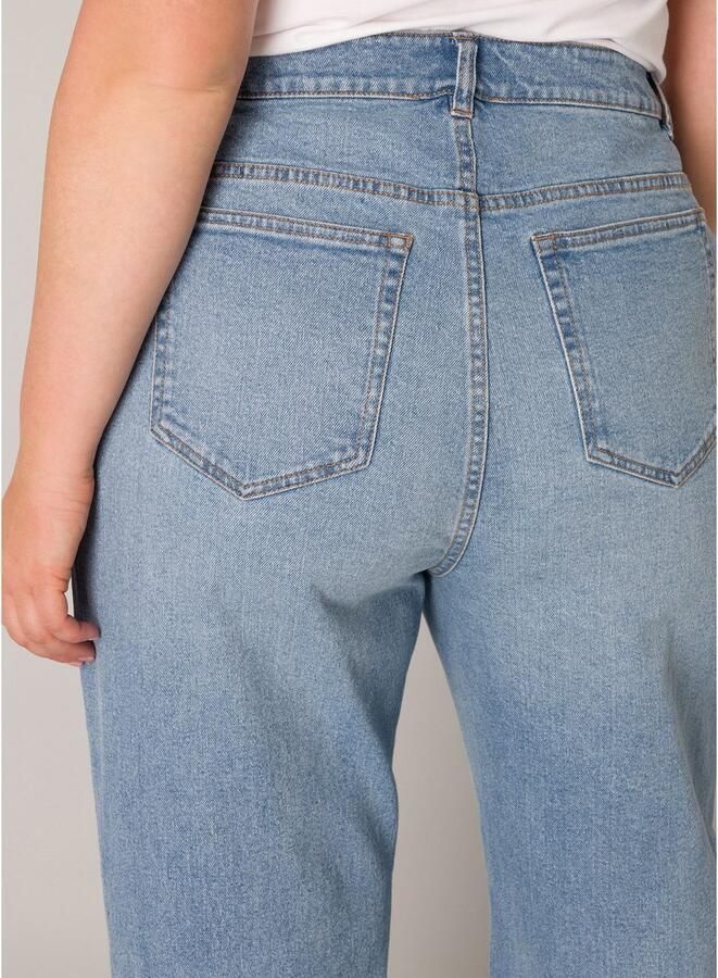 Base Level Curvy Wijde jeans in grote maten