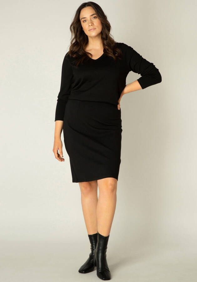 Base Level Curvy Kokerrok knievrij met viscose en stretch