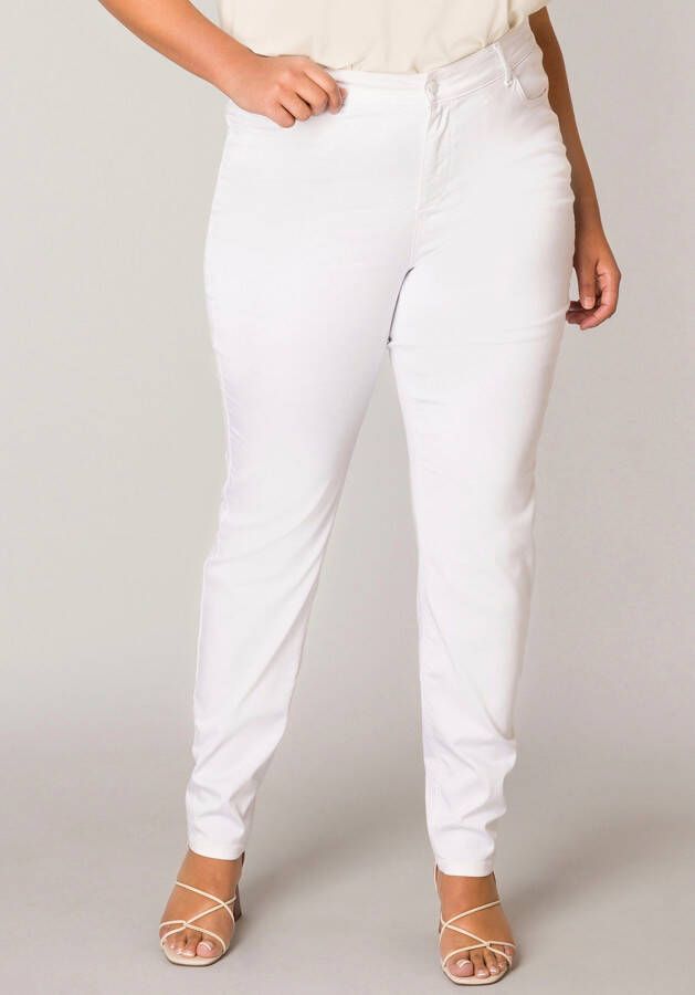 Base Level Curvy Slim fit jeans Joya