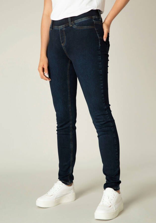 Base Level Jeggings Tess Het comfortmodel heeft de look van een jeans