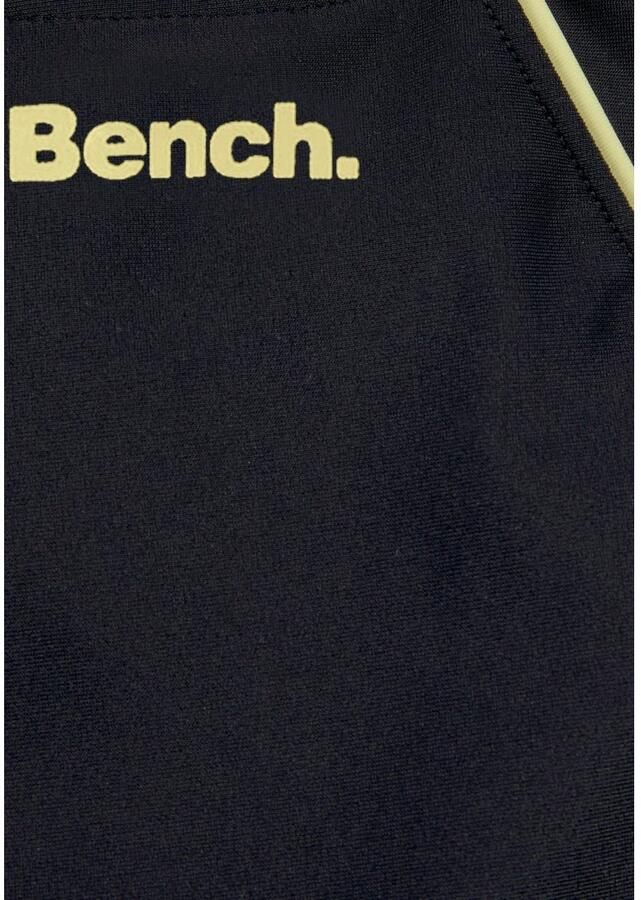 Bench. Badpak met contrastkleurige inzetten