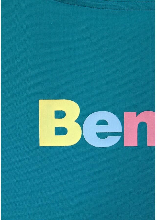 Bench. Badpak met kleurrijke details