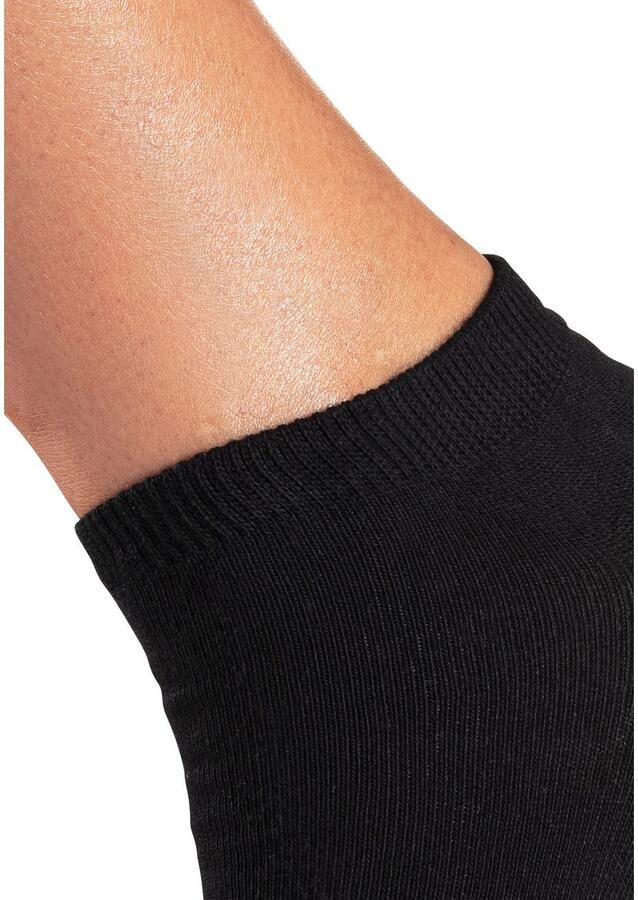 Bench. Sneakersokken verpakt in de doos (blik 7 paar) - Foto 11