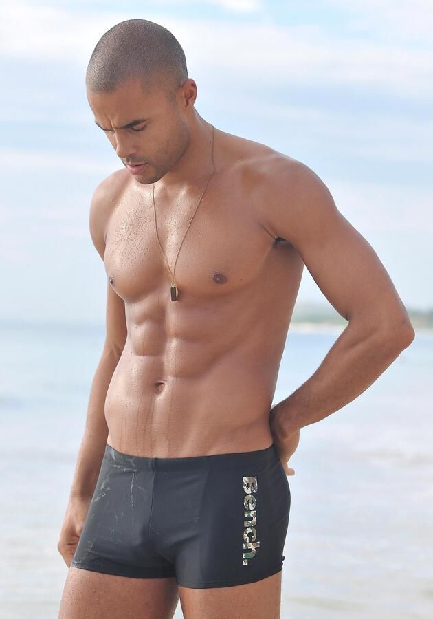 Bench. Zwemboxer met cool logo in camouflage-look - Foto 4