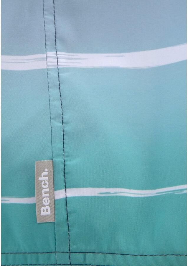 Bench. Zwemshort Sunset met trendy streepverloop