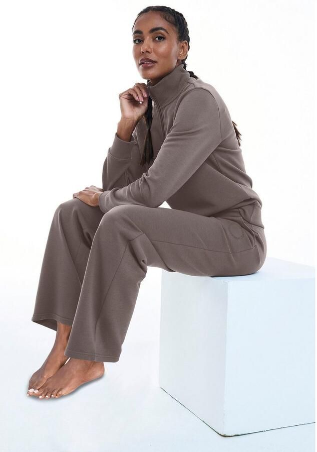 Bench. Loungewear Loungebroek -Relaxbroek met logo borduurwerk Relaxbroek met logostiksel en ingreepzakken loungewear - Foto 2