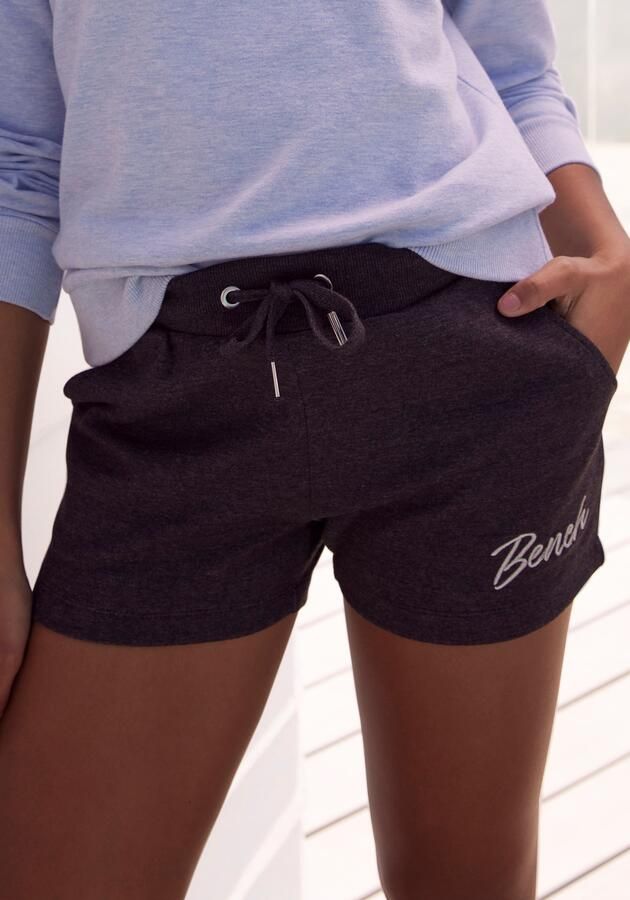 Bench. Loungewear Relaxshorts -sweatshorts lounge-shorts met kleine glanzende logostiksel loungewear - Foto 5