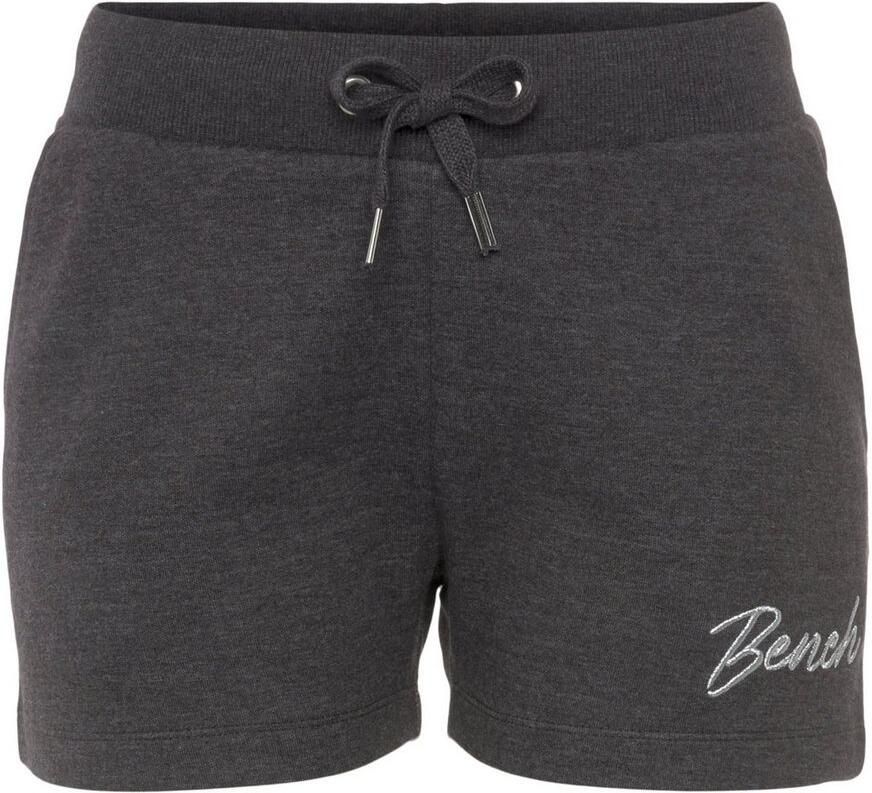 Bench. Loungewear Relaxshorts -sweatshorts lounge-shorts met kleine glanzende logostiksel loungewear