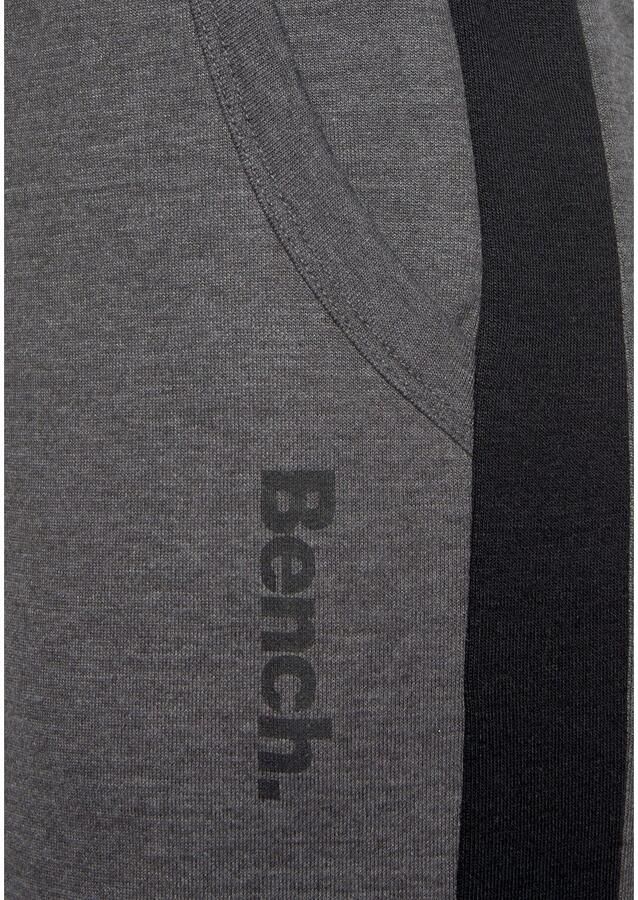 Bench. Loungewear Sweatbroek met zijstrepen en smalle pijpen loungepak