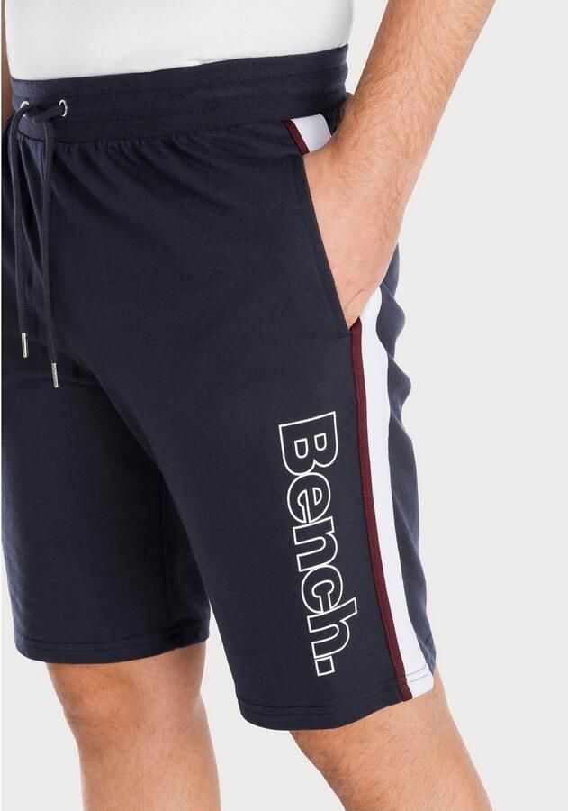 Bench. Loungewear Sweatshort met zakken opzij