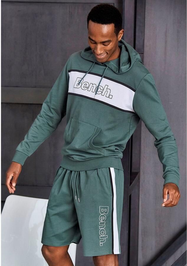Bench. Loungewear Sweatshort met zakken opzij