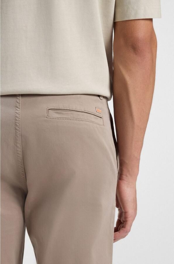 Boss Orange Chino TAPERED met boss-logo aan de achterkant - Foto 5