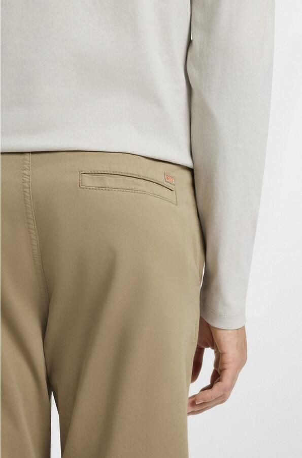 Boss Orange Chino TAPERED met boss-logo aan de achterkant - Foto 8