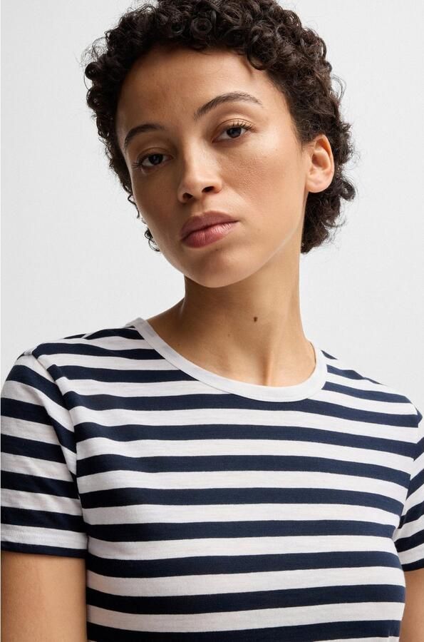 Boss Orange T-shirt Esla Striped Premium Damesmode Premium damesmode in gestreept ontwerp - Foto 7