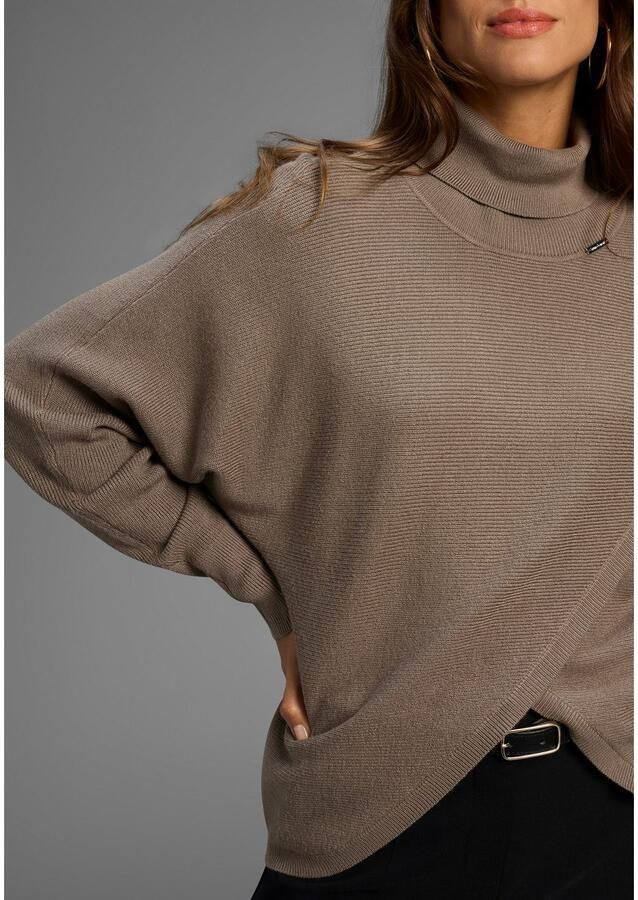 Bruno Banani Coltrui met wikkel-look nieuwe collectie