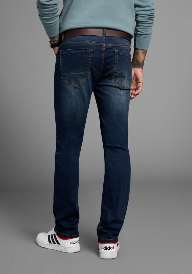 Bruno Banani Straight jeans Hutch rechte broekspijpen gedeeltelijk met modieuze destroyed-effecten - Foto 5