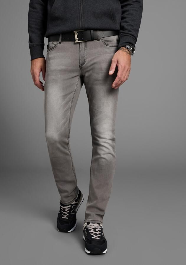 Bruno Banani Straight jeans Hutch rechte broekspijpen gedeeltelijk met modieuze destroyed-effecten - Foto 3