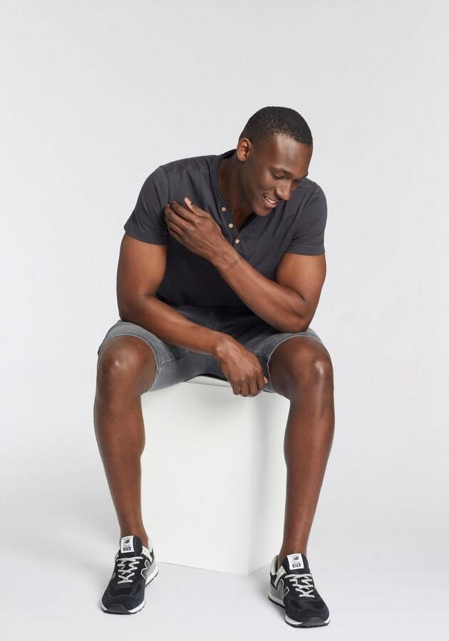 Bruno Banani T-shirt Met geknoopte V-hals - Foto 8