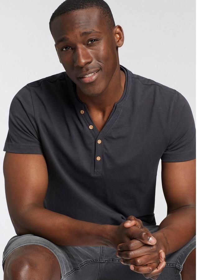 Bruno Banani T-shirt Met geknoopte V-hals - Foto 4