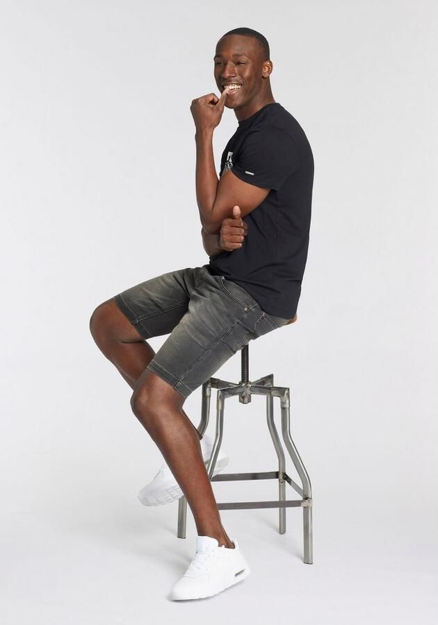 Bruno Banani T-shirt met modieuze frontprint - Foto 11